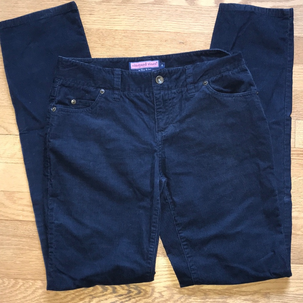 Vineyard vines fine wale cords navy size 4 Euc